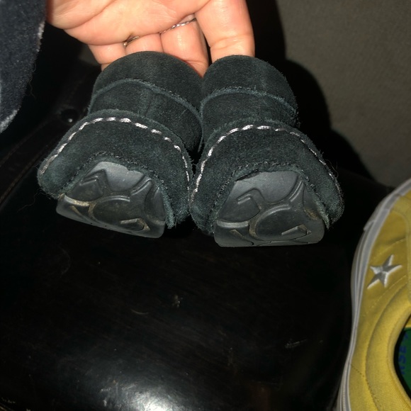 new UGG moccasins sheepskin size 7 black - Picture 10 of 11